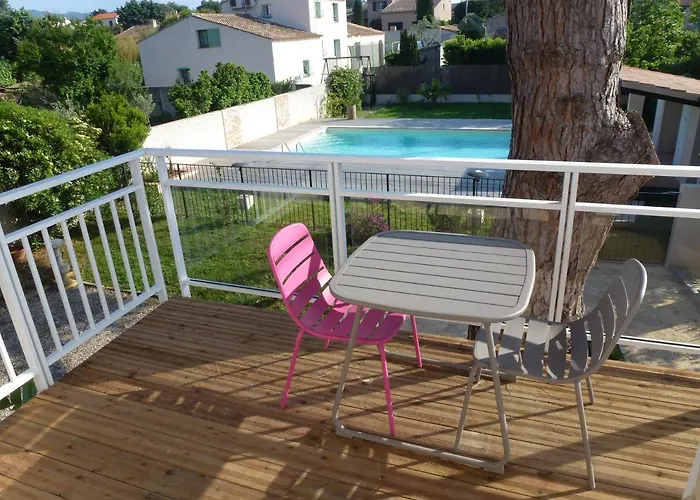 아파트 De Charme, Piscine Et A Pieds